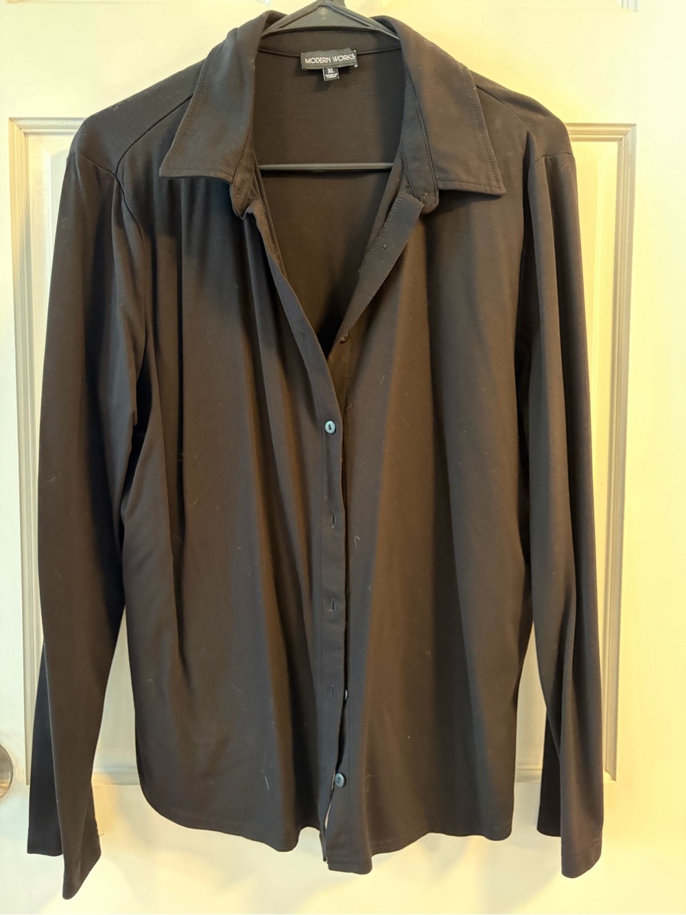 Modern Works Women’s Black Long-Sleeve Button Shirt